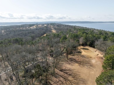 Lovely Eden Isle on the 15th fairway of the Red Apple on Red Apple Inn and Country Club in Arkansas - for sale on GolfHomes.com, golf home, golf lot