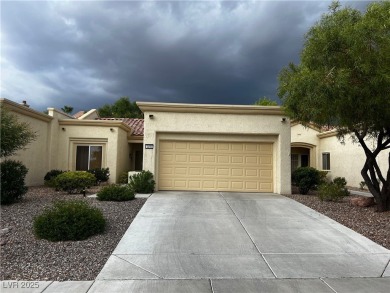 Welcome home to this beautiful 2 bedroom, 2 bath townhome in Sun on Eagle Crest Golf Club in Nevada - for sale on GolfHomes.com, golf home, golf lot