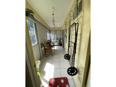 BIG PRICE ADJUSTMENT!  Well-maintained 2 bed/2 bath condo in on Kings Point Golf -Flanders Way in Florida - for sale on GolfHomes.com, golf home, golf lot