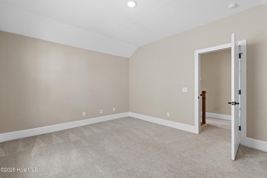 LOOKING FOR A NEW HOME FOR THE HOLIDAYS?! Up to a $6,000 choose on Topsail Green Golf Club in North Carolina - for sale on GolfHomes.com, golf home, golf lot