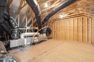 LOOKING FOR A NEW HOME FOR THE HOLIDAYS?! Up to a $6,000 choose on Topsail Green Golf Club in North Carolina - for sale on GolfHomes.com, golf home, golf lot