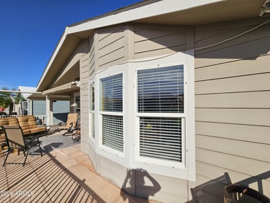 This beautifully updated 2-bedroom, 2-bathroom home boasts an on Viewpoint Golf Resort in Arizona - for sale on GolfHomes.com, golf home, golf lot