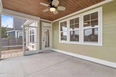 LOOKING FOR A NEW HOME FOR THE HOLIDAYS?! Up to a $6,000 choose on Topsail Green Golf Club in North Carolina - for sale on GolfHomes.com, golf home, golf lot