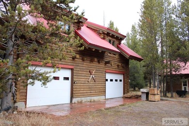 Gorgeous 4 bedroom home on a .99 lot adjacent to golf course on  in  - for sale on GolfHomes.com, golf home, golf lot