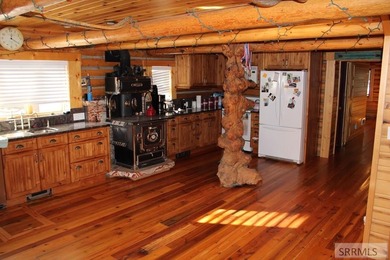 Gorgeous 4 bedroom home on a .99 lot adjacent to golf course on  in  - for sale on GolfHomes.com, golf home, golf lot