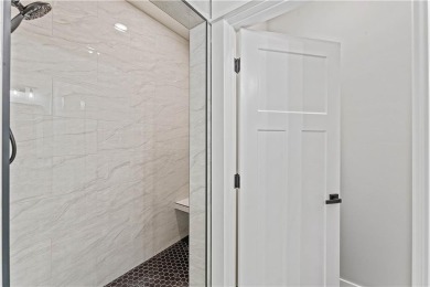 Beautiful New Custom Home in Bella Vista! Situated on a .33-acre on Bella Vista - Metfield Golf Complex and Country Club in Arkansas - for sale on GolfHomes.com, golf home, golf lot