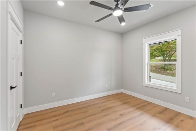 Beautiful New Custom Home in Bella Vista! Situated on a .33-acre on Bella Vista - Metfield Golf Complex and Country Club in Arkansas - for sale on GolfHomes.com, golf home, golf lot
