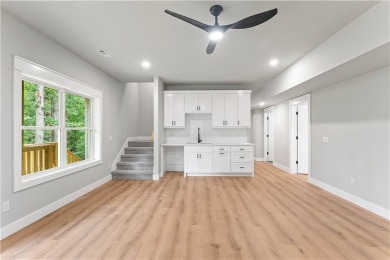 Beautiful New Custom Home in Bella Vista! Situated on a .33-acre on Bella Vista - Metfield Golf Complex and Country Club in Arkansas - for sale on GolfHomes.com, golf home, golf lot