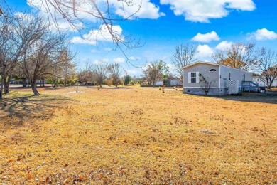 Enjoy this 3-bedroom 2 bath home with NO HOA, nestled in Little on Eagle Nest Golf Club in South Carolina - for sale on GolfHomes.com, golf home, golf lot