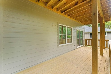Beautiful New Custom Home in Bella Vista! Situated on a .33-acre on Bella Vista - Metfield Golf Complex and Country Club in Arkansas - for sale on GolfHomes.com, golf home, golf lot