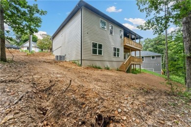 Beautiful New Custom Home in Bella Vista! Situated on a .33-acre on Bella Vista - Metfield Golf Complex and Country Club in Arkansas - for sale on GolfHomes.com, golf home, golf lot