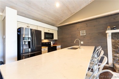 Your piece of paradise in the highly coveted Tan-Tar-A Estates on The Oaks Golf Course in Missouri - for sale on GolfHomes.com, golf home, golf lot