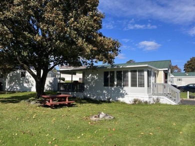 This well-maintained, fully-furnished, 1-bedroom, 1-bathroom on Apple Island Golf Course At Apple Island Resort in Vermont - for sale on GolfHomes.com, golf home, golf lot