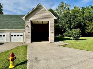 This beautiful home is waiting for you, set on .82 acres backs on Holiday Island Golf Course in Arkansas - for sale on GolfHomes.com, golf home, golf lot