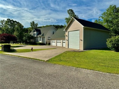 This beautiful home is waiting for you, set on .82 acres backs on Holiday Island Golf Course in Arkansas - for sale on GolfHomes.com, golf home, golf lot