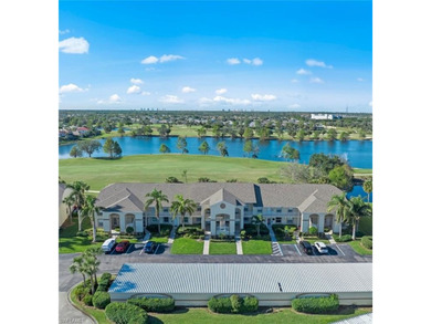 This light and bright 2-bedroom plus den, 2-bath residence on Stoneybrook Golf Club in Florida - for sale on GolfHomes.com, golf home, golf lot