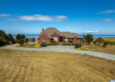 14 Lands End Lane on The Cedars At Dungeness in Washington - for sale on GolfHomes.com, golf home, golf lot