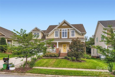 Welcome to 10614 Waycross Dr in Huntersville--a spacious carpet on Skybrook Golf Club in North Carolina - for sale on GolfHomes.com, golf home, golf lot