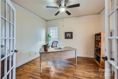 Welcome to 10614 Waycross Dr in Huntersville--a spacious carpet on Skybrook Golf Club in North Carolina - for sale on GolfHomes.com, golf home, golf lot