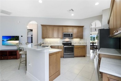 Elegant Courtyard Pool Home with Guest Cabana! GOLF MEMBERSHIP on Hunters Ridge Country Club in Florida - for sale on GolfHomes.com, golf home, golf lot