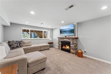 Absolutely meticulously maintained split entry home on corner, 0 on Forest Hills Golf Club in Minnesota - for sale on GolfHomes.com, golf home, golf lot