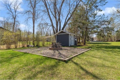 Absolutely meticulously maintained split entry home on corner, 0 on Forest Hills Golf Club in Minnesota - for sale on GolfHomes.com, golf home, golf lot