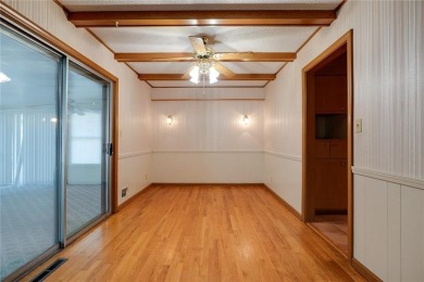 Spacious 3 Bedroom, 3 Bath Ranch Home with 4 Season Sun Room on Royal Meadows Golf Course in Missouri - for sale on GolfHomes.com, golf home, golf lot