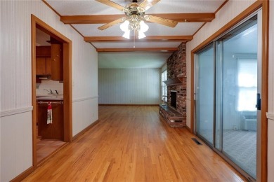 Spacious 3 Bedroom, 3 Bath Ranch Home with 4 Season Sun Room on Royal Meadows Golf Course in Missouri - for sale on GolfHomes.com, golf home, golf lot