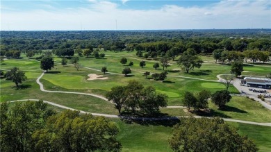 Spacious 3 Bedroom, 3 Bath Ranch Home with 4 Season Sun Room on Royal Meadows Golf Course in Missouri - for sale on GolfHomes.com, golf home, golf lot