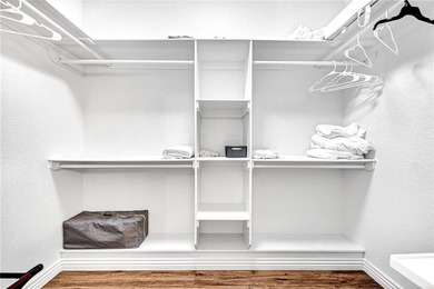 Welcome home to this like-new one story home that offers 1,512 on Bella Vista Country Club - Berksdale in Arkansas - for sale on GolfHomes.com, golf home, golf lot