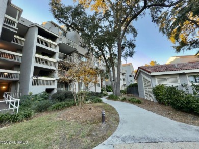 Amazing marsh and Broad Creek Views on the 4th Floor Penthouse on Wexford Golf Club in South Carolina - for sale on GolfHomes.com, golf home, golf lot