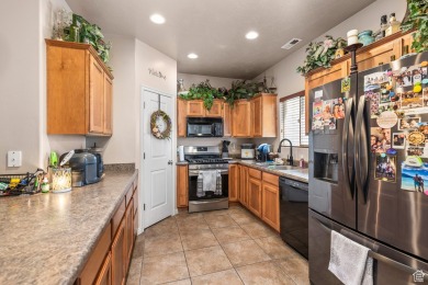 Nestled in a quiet and peaceful area, this inviting 2 bed, 2 on Sky Mountain Golf Course in Utah - for sale on GolfHomes.com, golf home, golf lot