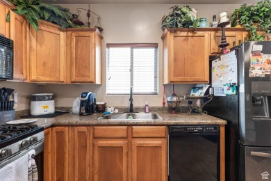 Nestled in a quiet and peaceful area, this inviting 2 bed, 2 on Sky Mountain Golf Course in Utah - for sale on GolfHomes.com, golf home, golf lot