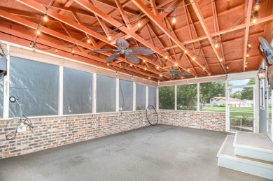 Beautifully updated 4-level split in Oak Meadows offering nearly on St. Andrews Golf and Country Club in Illinois - for sale on GolfHomes.com, golf home, golf lot