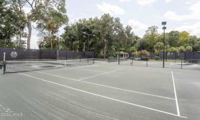 Keeping it simple in this charming one-level home overlooking a on Dataw Island Club in South Carolina - for sale on GolfHomes.com, golf home, golf lot