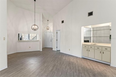 Light and bright 2 bedroom, 2 bath condo in the highly desirable on Wekiva Golf Club in Florida - for sale on GolfHomes.com, golf home, golf lot