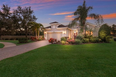 Welcome to this beautifully appointed three-bedroom residence on Lakewood Ranch Golf and Country Club in Florida - for sale on GolfHomes.com, golf home, golf lot