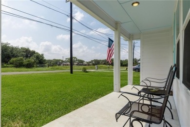 Terrific location in Old Rockport near the beach and Little Bay on Rockport Country Club in Texas - for sale on GolfHomes.com, golf home, golf lot