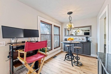 Beautifully updated Bella Vista (end unit) townhome, filled with on Bella Vista Country Club and Golf Course in Arkansas - for sale on GolfHomes.com, golf home, golf lot