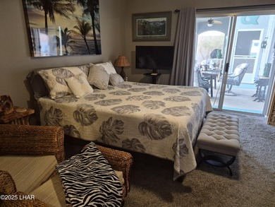 Motivated seller-will look at ALL offers! This golf course on London Bridge Golf Course in Arizona - for sale on GolfHomes.com, golf home, golf lot