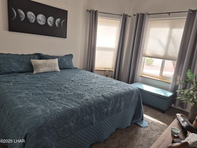 Motivated seller-will look at ALL offers! This golf course on London Bridge Golf Course in Arizona - for sale on GolfHomes.com, golf home, golf lot