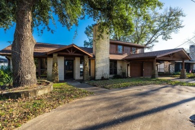 Located in Cedar Creek Country Club just 45 minutes from on Cedar Creek Country Club in Texas - for sale on GolfHomes.com, golf home, golf lot