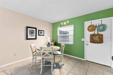 Experience easy Florida living in this bright and spacious on Tarpon Springs Golf Course in Florida - for sale on GolfHomes.com, golf home, golf lot