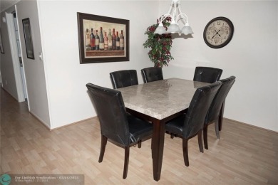MOTIVATED SELLERS! Bring your offer to this spacious low priced on Oaks Country Club in Florida - for sale on GolfHomes.com, golf home, golf lot