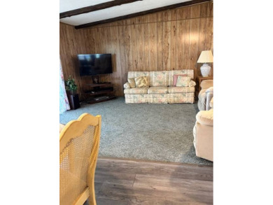 Great Opportunity in this Premier Ocala 55+ Community! Gorgeous on Rolling Greens Executive Golf Community in Florida - for sale on GolfHomes.com, golf home, golf lot