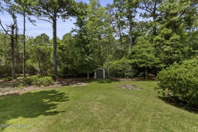 Welcome to this charming 3-bedroom, 2-bathroom home located in on Harbour Point Golf Club in North Carolina - for sale on GolfHomes.com, golf home, golf lot