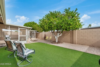 The home in Fountain of the Sun you've been waiting for! 3 BR on Fountain of the Sun Country Club in Arizona - for sale on GolfHomes.com, golf home, golf lot
