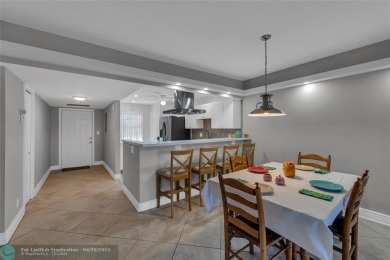 Spacious and beautifully updated 2-bedroom, 2-bathroom on Palm-Aire Country Club and Resort - Palms in Florida - for sale on GolfHomes.com, golf home, golf lot