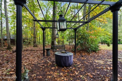 'Welcome Home' Welcome to your 1,984 sq ft blend of 1970's charm on Druid Hills Golf Club in Tennessee - for sale on GolfHomes.com, golf home, golf lot