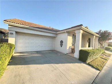 Located at Sun Lakes Country Club with NO MELLO ROOS! - Features on Sun Lakes Country Club in California - for sale on GolfHomes.com, golf home, golf lot